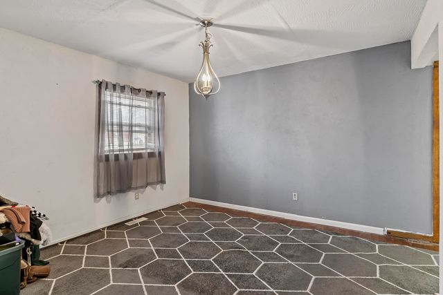 5098 S Farm Road 115, Brookline, MO 65619