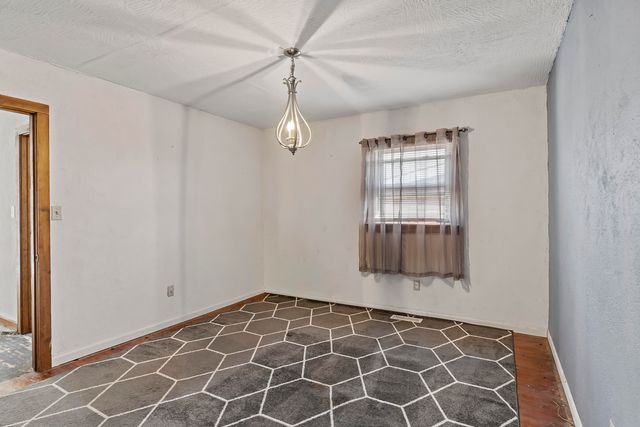 5098 S Farm Road 115, Brookline, MO 65619