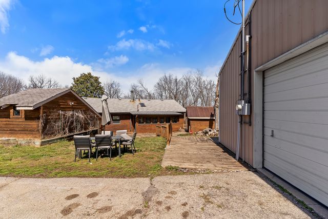 5098 S Farm Road 115, Brookline, MO 65619