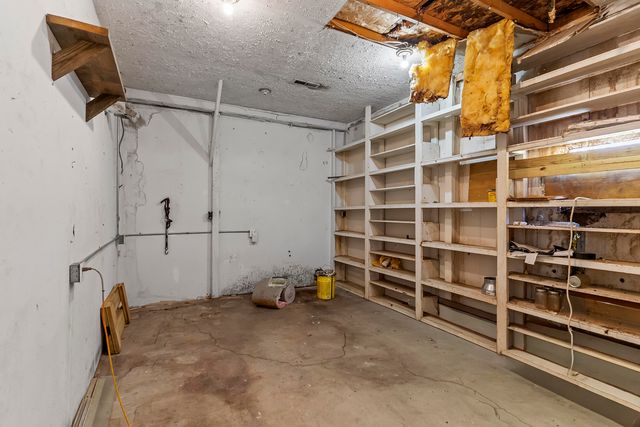 5098 S Farm Road 115, Brookline, MO 65619