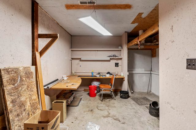 5098 S Farm Road 115, Brookline, MO 65619