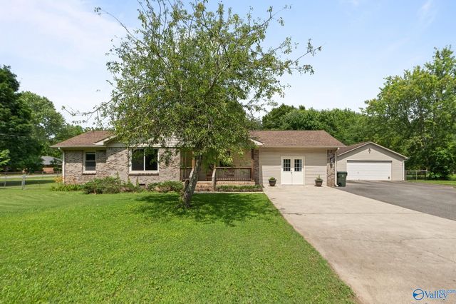 151 Sutton Drive, Hazel Green, AL 35750