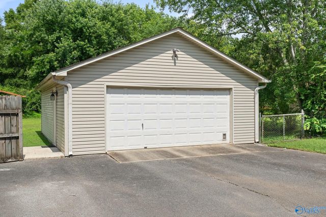 151 Sutton Drive, Hazel Green, AL 35750