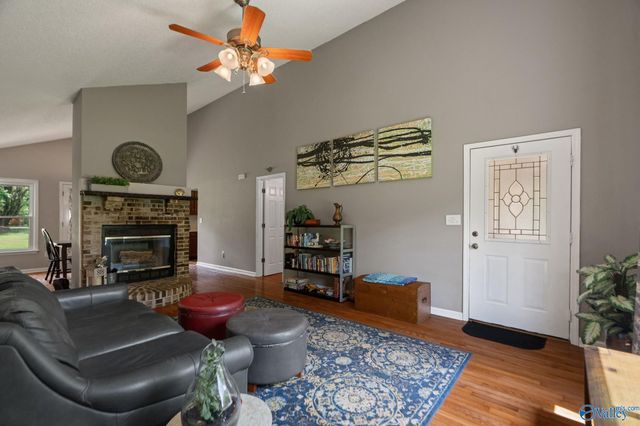 151 Sutton Drive, Hazel Green, AL 35750