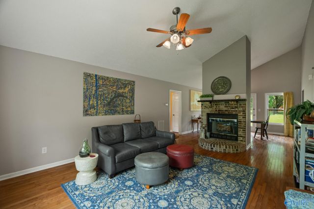 151 Sutton Drive, Hazel Green, AL 35750