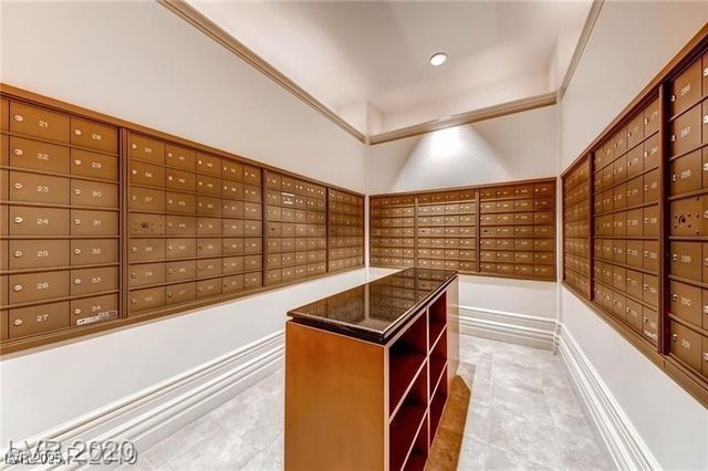 135 East Harmon Avenue 1703, Las Vegas, NV 89109