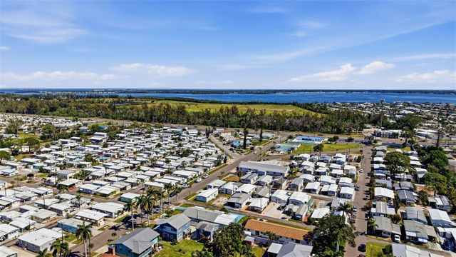 4515-4517 103RD STREET COURT W, Bradenton, FL 34210