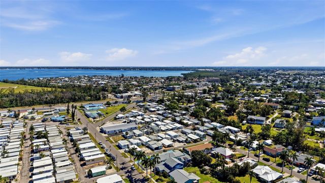 4515-4517 103RD STREET COURT W, Bradenton, FL 34210