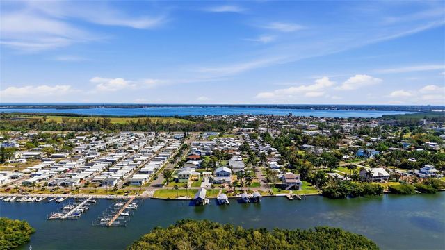 4515-4517 103RD STREET COURT W, Bradenton, FL 34210