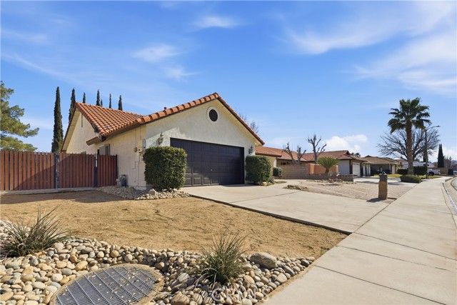 43022 Sachs, Lancaster, CA 93536