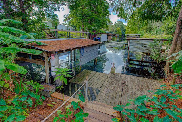 736 San Mateo Rd, Satsuma, FL 32189