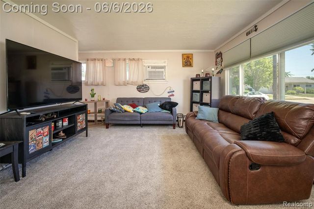15251 Wildwood Street, Roseville, MI 48066