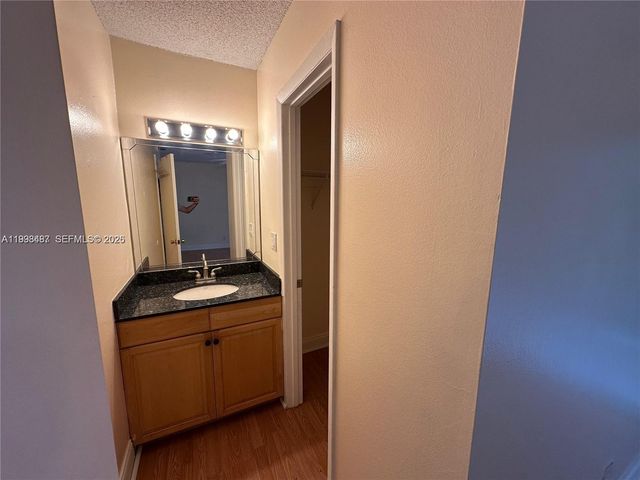 8005 Lagos De Campo Blvd L-4, Tamarac, FL 33321