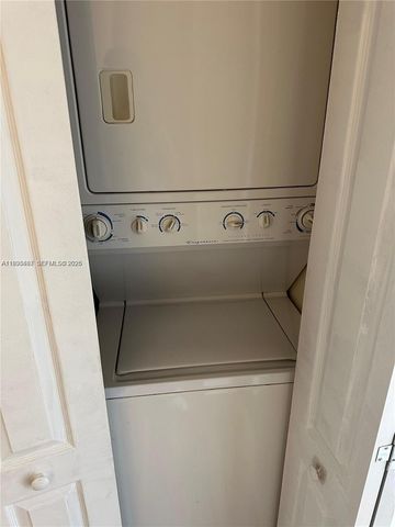 8005 Lagos De Campo Blvd L-4, Tamarac, FL 33321