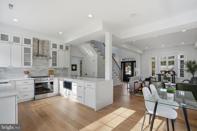 6231 YELLOWSTONE DR, Alexandria, VA 22312