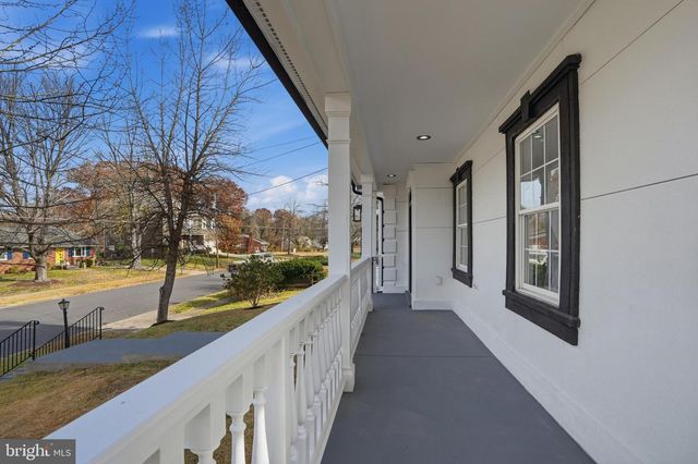 6231 YELLOWSTONE DR, Alexandria, VA 22312