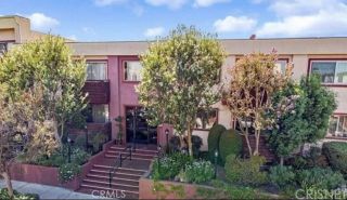 5403 Newcastle 8, Encino, CA 91316