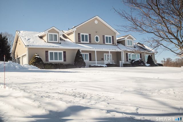 8 Farmview Drive, New Milford, CT 06776