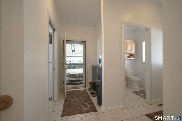 8 Farmview Drive, New Milford, CT 06776