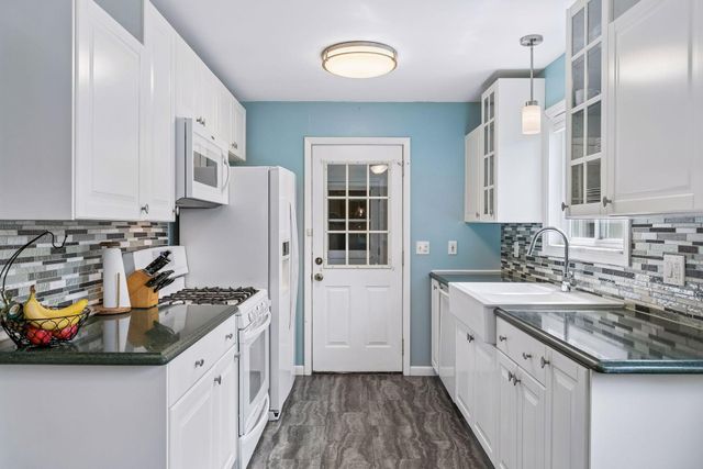 912 Woody Lane NW, Coon Rapids, MN 55448