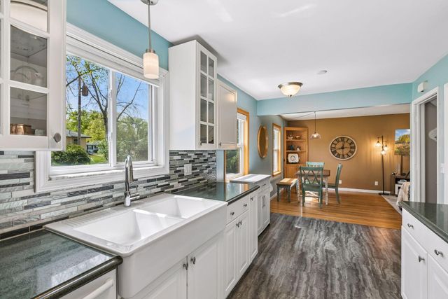 912 Woody Lane NW, Coon Rapids, MN 55448