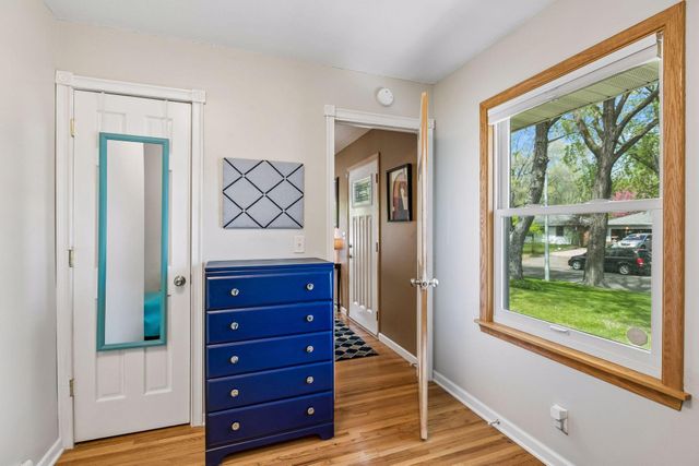 912 Woody Lane NW, Coon Rapids, MN 55448