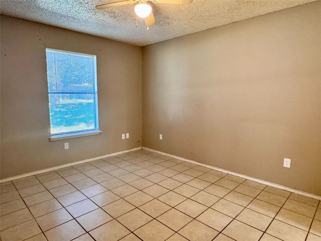 5811 Mansfield Road, Arlington, TX 76017