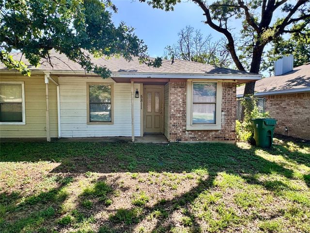5811 Mansfield Road, Arlington, TX 76017