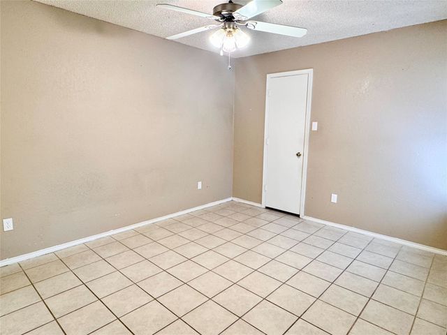 5811 Mansfield Road, Arlington, TX 76017