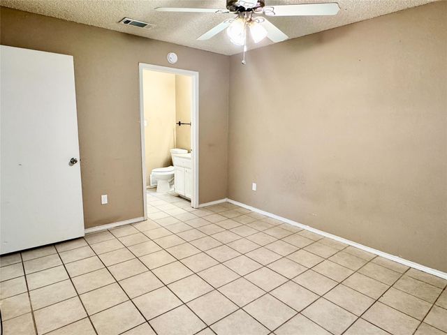 5811 Mansfield Road, Arlington, TX 76017