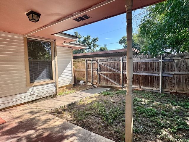 5811 Mansfield Road, Arlington, TX 76017