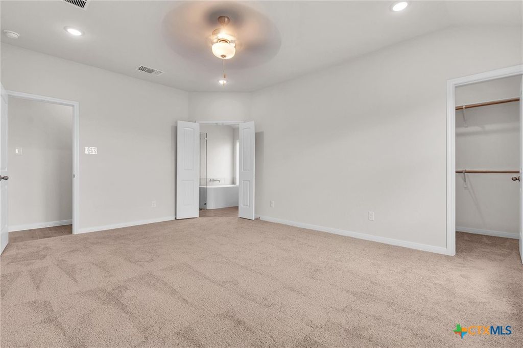 Image 26 of property listing at 623 Waylon Circle, Killeen, TX 76542
