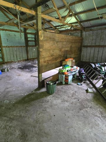 1698 Dry Creek Road, Topmost, KY 41862