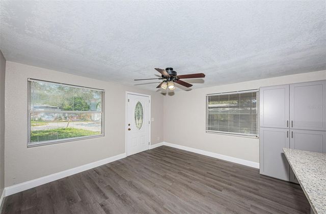 705 3RD AVENUE NE C, Largo, FL 33770