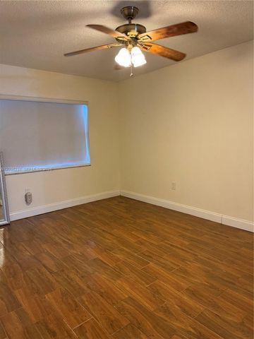 5731 NW 36 209, Miami, FL 33166