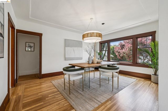 1200 El Centro Ave, Oakland, CA 94602