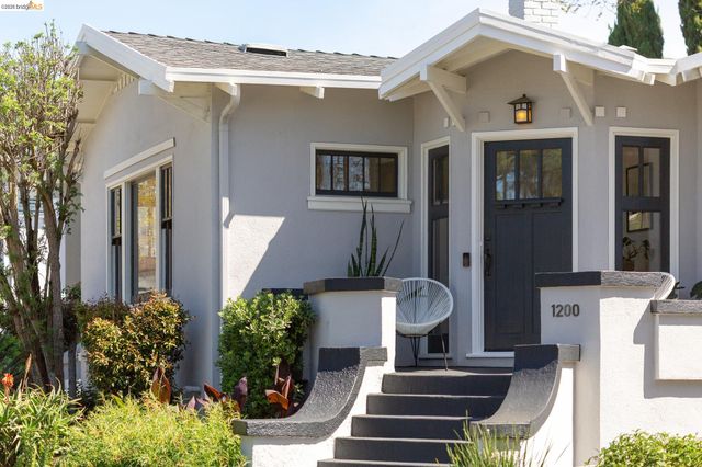 1200 El Centro Ave, Oakland, CA 94602