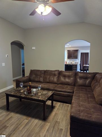 428 Blairwood Court, Spartanburg, SC 29303