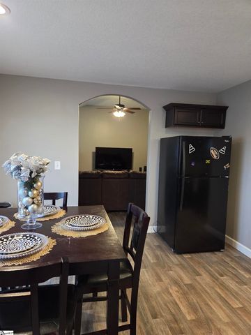 428 Blairwood Court, Spartanburg, SC 29303