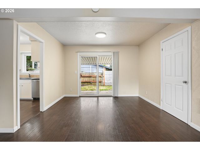 16820 Se ALDER St, Portland, OR 97233