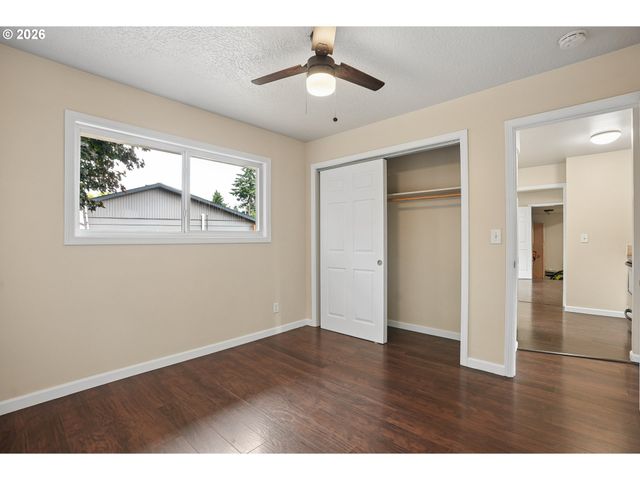 16820 Se ALDER St, Portland, OR 97233