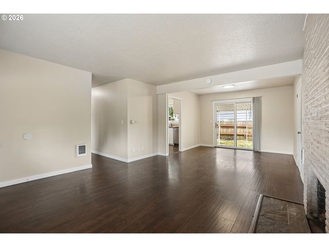 16820 Se ALDER St, Portland, OR 97233
