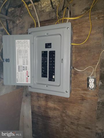 415 W ANNSBURY ST, Philadelphia, PA 19140