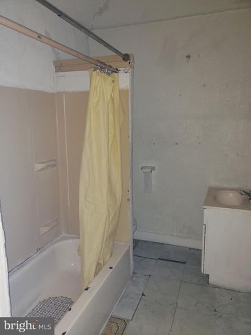 415 W ANNSBURY ST, Philadelphia, PA 19140