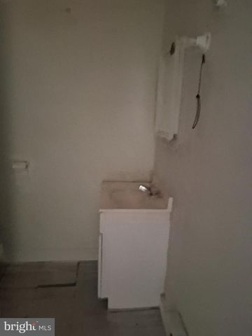 415 W ANNSBURY ST, Philadelphia, PA 19140