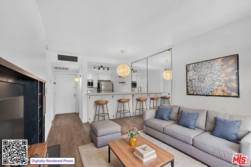 950 N Kings Road 230, West Hollywood, CA 90069
