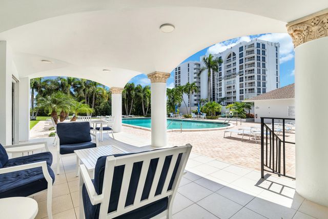 3800 Washington Road 901, West Palm Beach, FL 33405