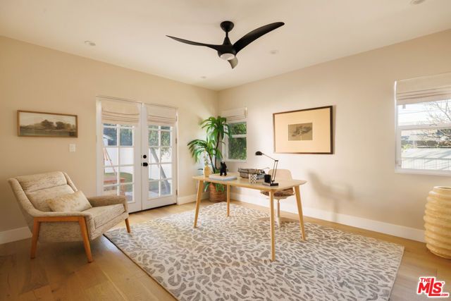 122 N Wilton Place, Los Angeles, CA 90004