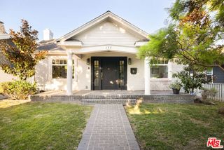 122 N Wilton Place, Los Angeles, CA 90004