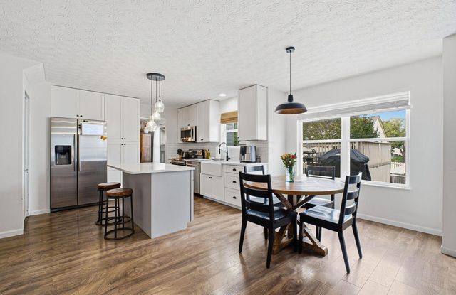 1888 Iris Court, Grove City, OH 43123